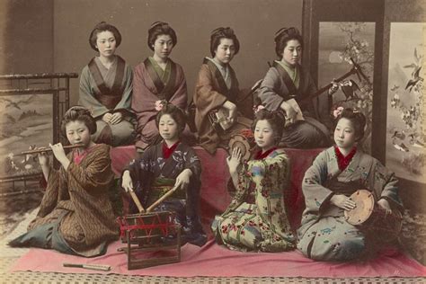 what is enka music and how does it reflect the cultural heritage of Japan?